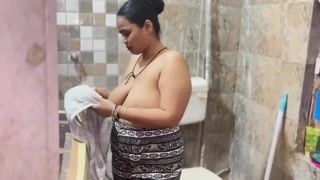 Stepsister Caught in the Shower Leads to Intense Encounter