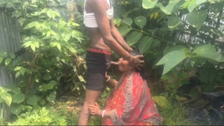 Indian Desi Housewife's Wild Outdoor Chudai Jungle Adventure